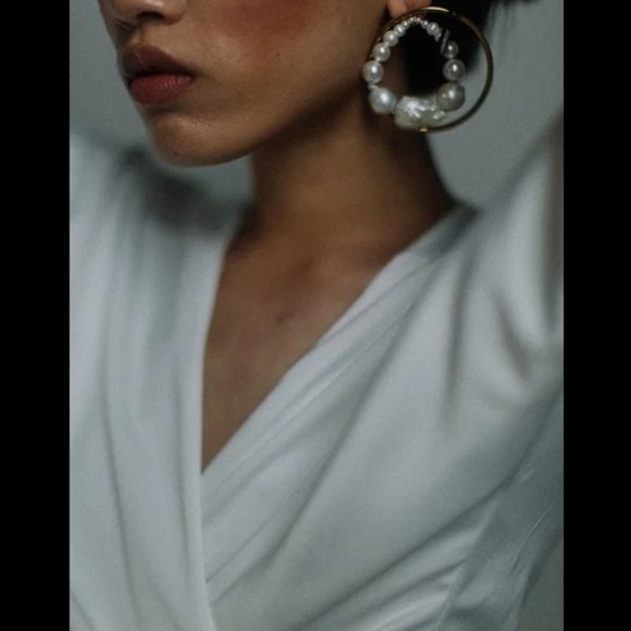 A.B.Ellie Baroque Shadow Hoops - Bridal Jewelry - Picture 8 of 10